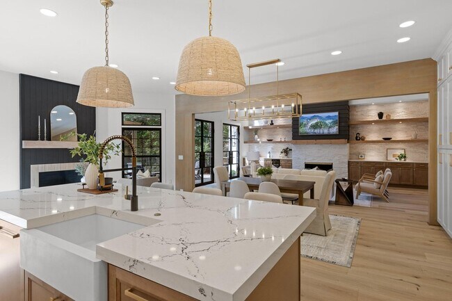 Building Photo - 1103 Centennial Dr