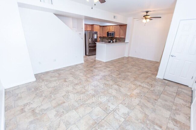 Building Photo - 3935 E Rough Rider Rd
