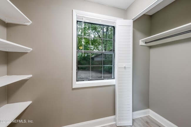 Building Photo - 7832 Newton Rd