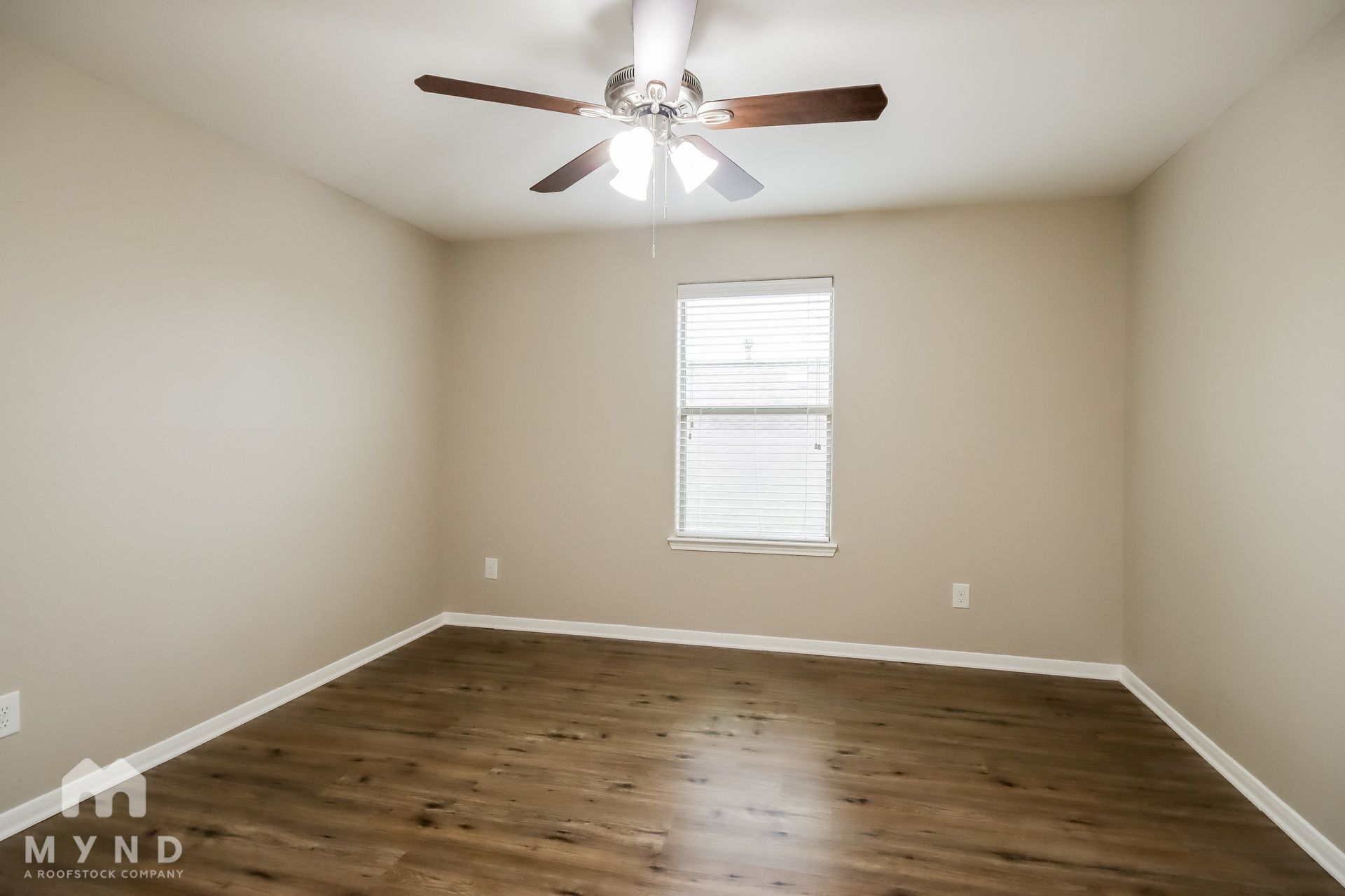 Building Photo - 2706 Sandberry Dr