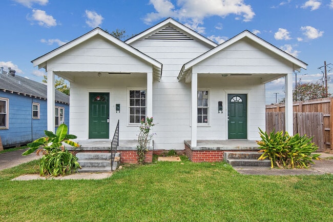 Primary Photo - 570 Caddo St