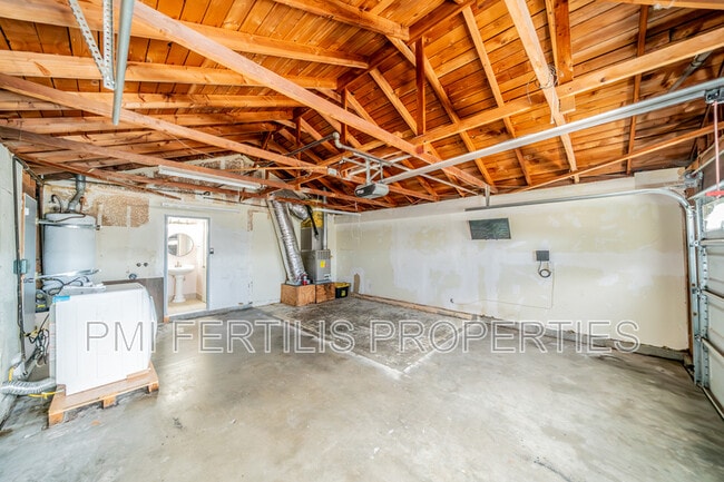 Building Photo - 1506 Webster St