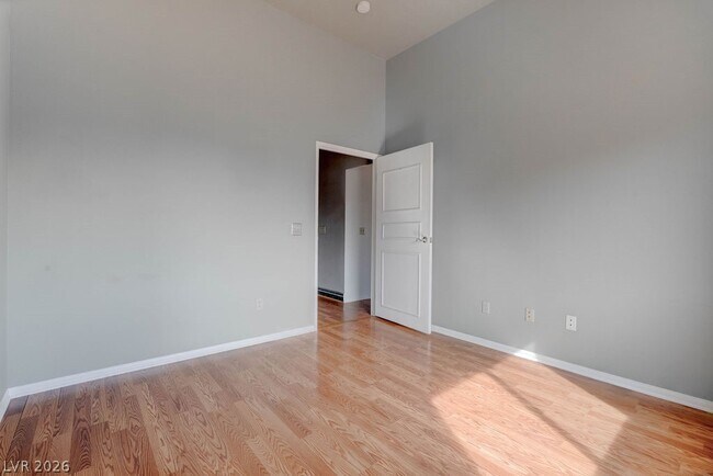 Building Photo - 4880 Dorrell Ln