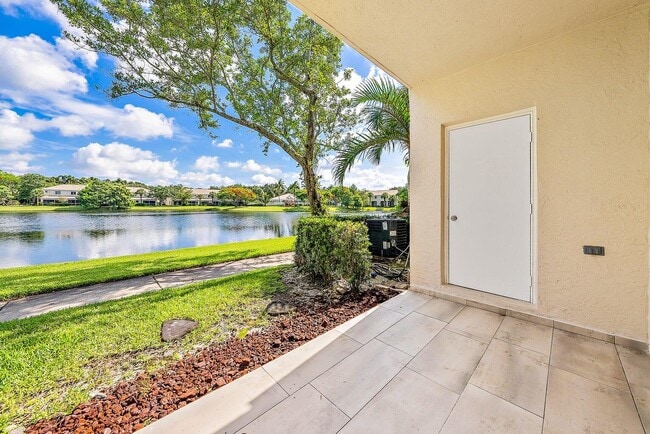 Building Photo - 5052 Palmbrooke Cir