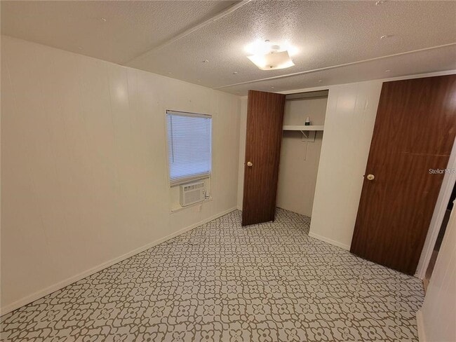 Building Photo - 8957 SE 144 St