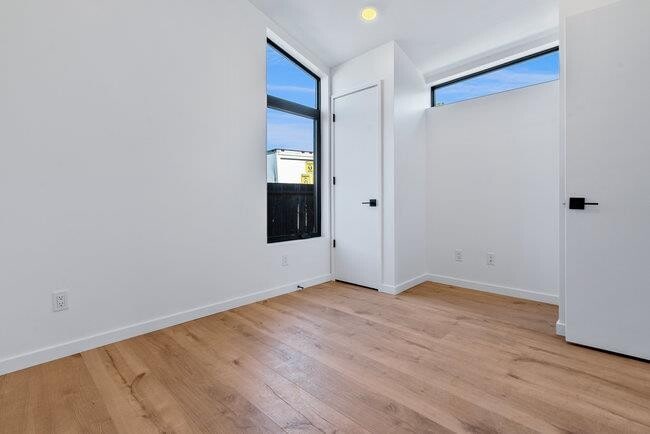 Building Photo - 1570 7th Ave