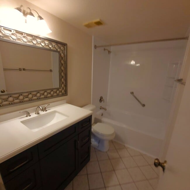 Building Photo - TEMPE CONDO READY TO RENT!!!