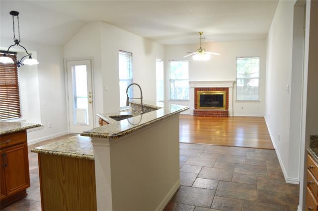 Building Photo - 307 Calstone Dr