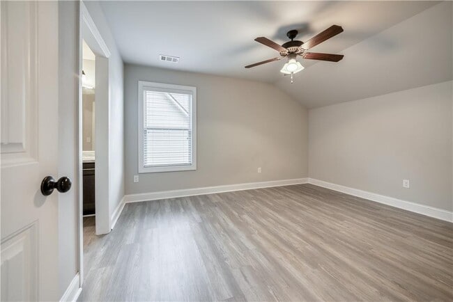 Building Photo - 428 Meadow Vista Ln