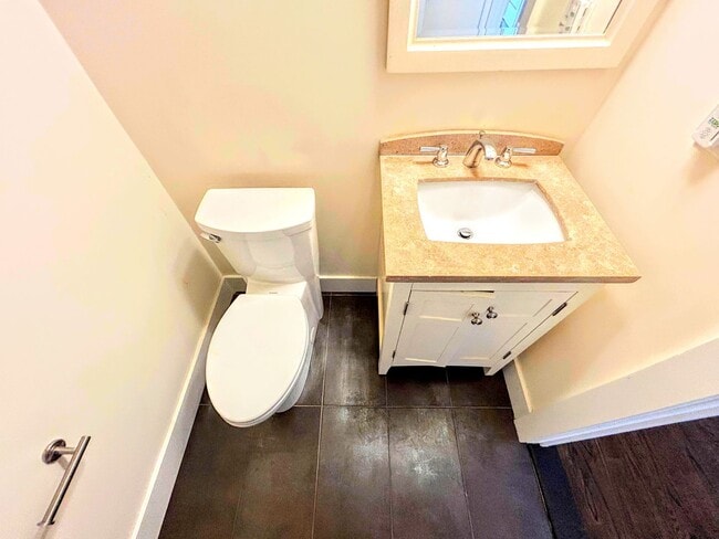 Building Photo - 1538-40 Ogden St