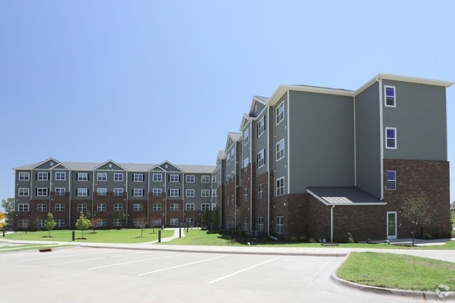 Building Photo - Mockingbird Estates a 62+ Senior Community