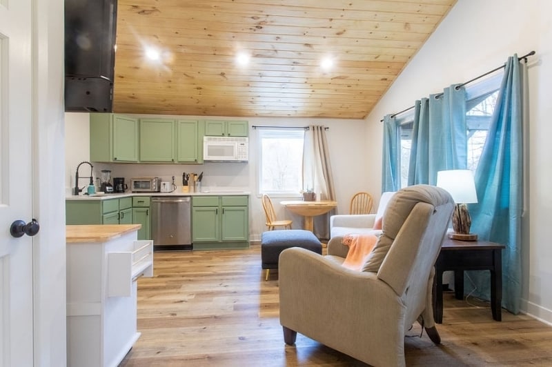 Building Photo - 7115 W 71st St