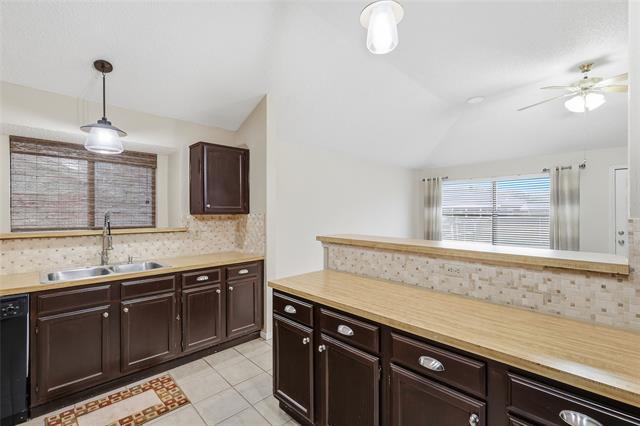 Building Photo - 360 Conroe Cir