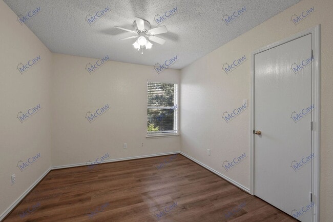 Building Photo - 5719 Colebrook Trail