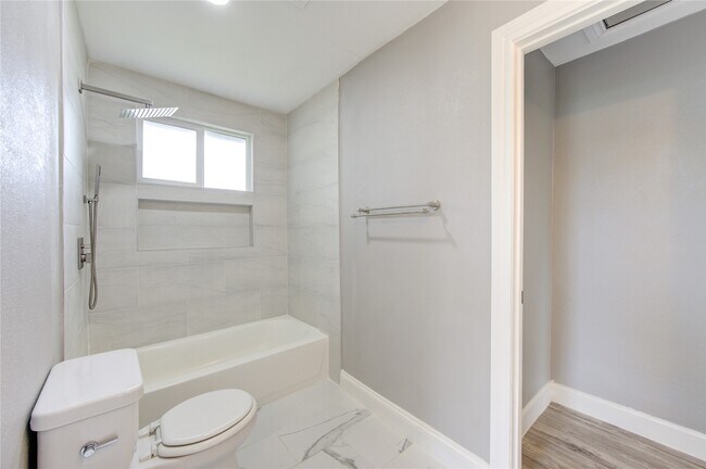 Building Photo - 12215 Monticeto Ln