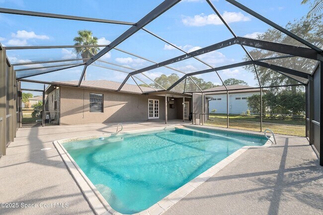 Building Photo - 115 Angelo Rd SE