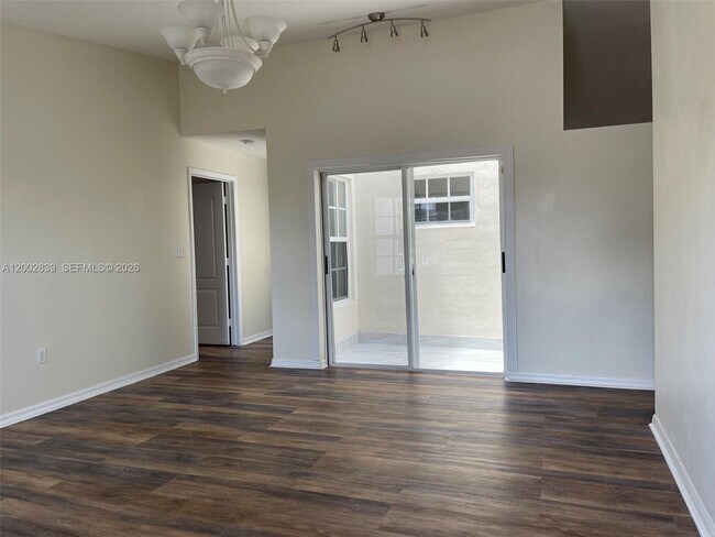 Building Photo - 15873 SW 43rd St