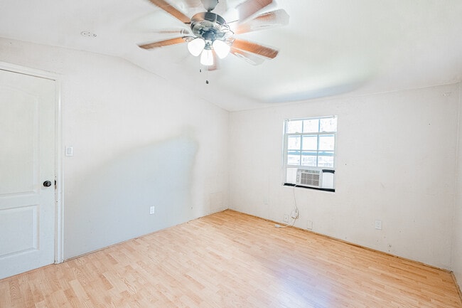 Building Photo - 17470 Haynes Ave