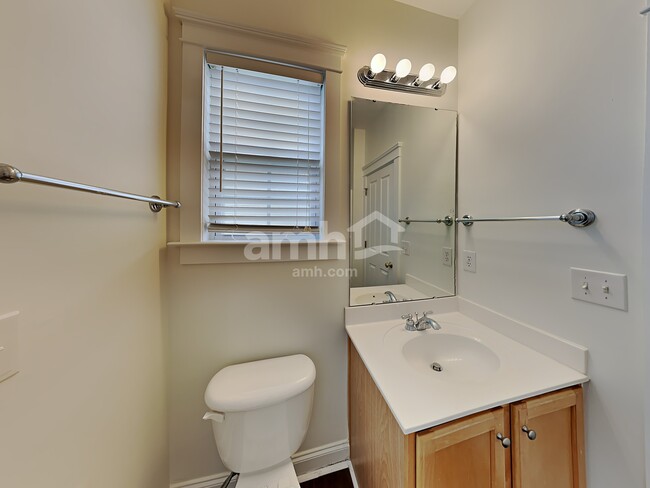Building Photo - 13834 Carleen Way Dr