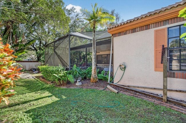 Building Photo - 11910 Glenmore Dr