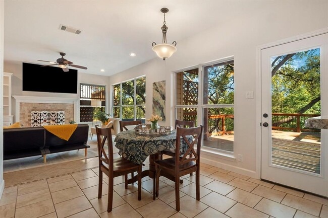 Building Photo - 3913 Caney Creek Rd