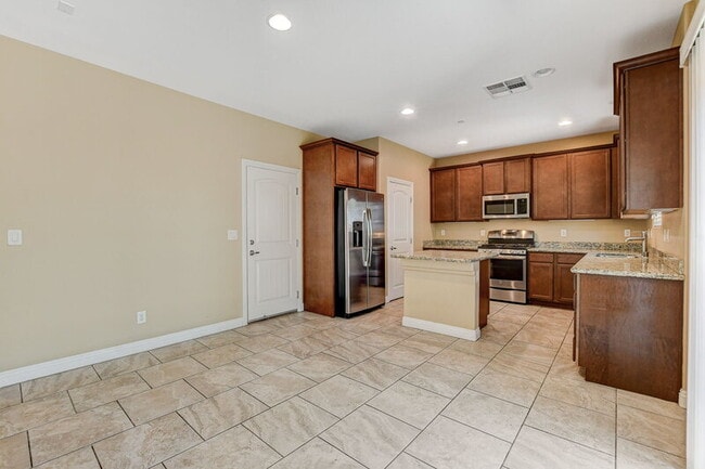 Building Photo - 1074 Fish Pond Ave
