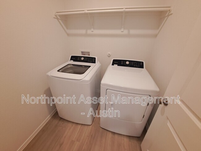 Building Photo - 2544 Four Waters Lp