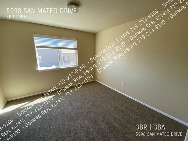 Building Photo - 5998 San Mateo Dr