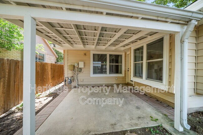 Building Photo - 6175 John Chapman