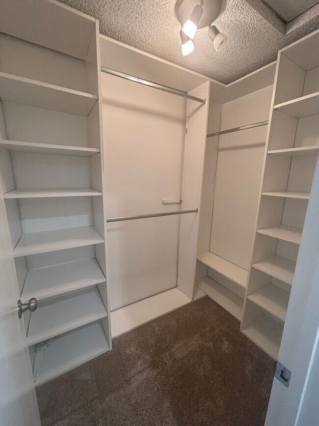 Building Photo - Updated 3 bedroom 2 bathroom Condo in Rincon Valley's Brush Creek Villas with A/C