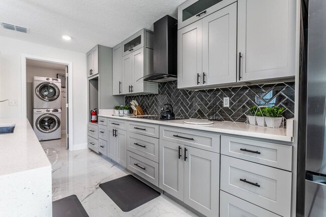 Building Photo - 1401 E Muriel St