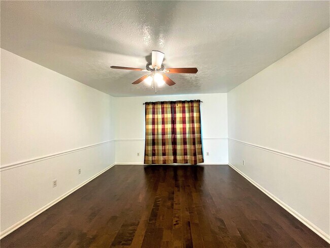 Building Photo - 834 Island Meadow Ct