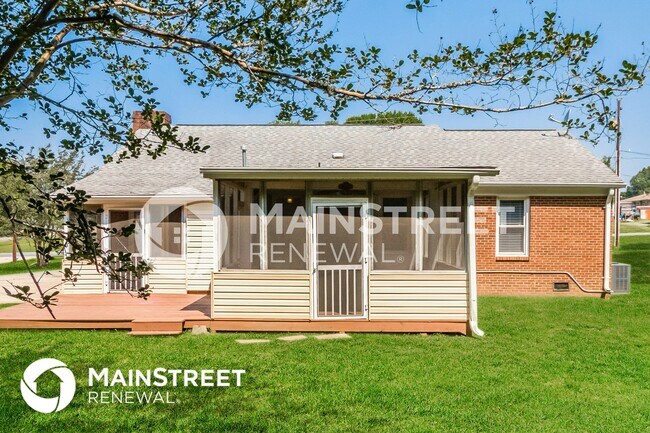 Building Photo - 537 Kingfield Dr SW