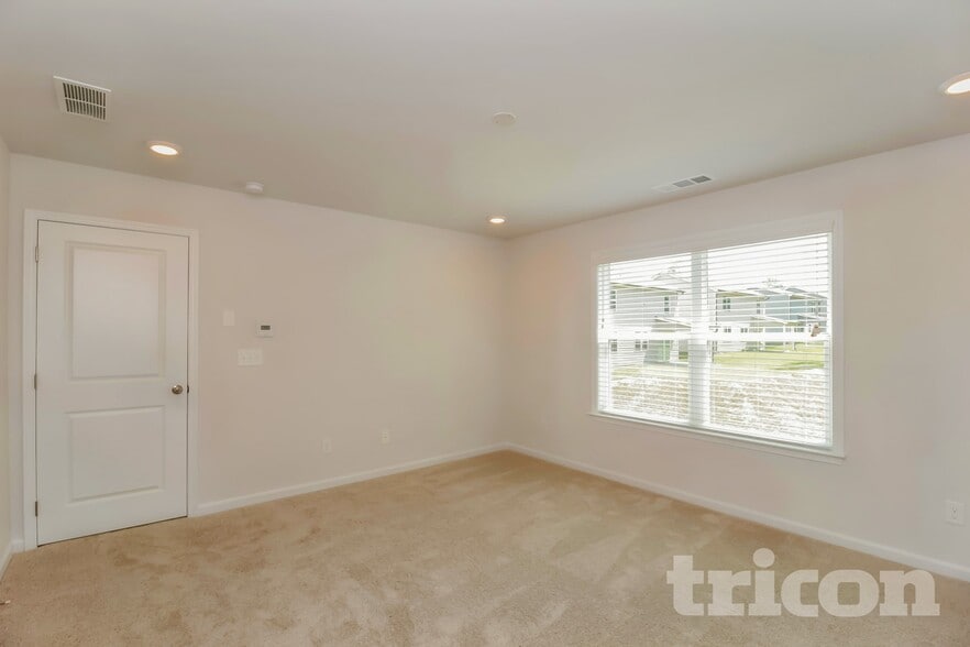 Building Photo - 25 Leyland Ct