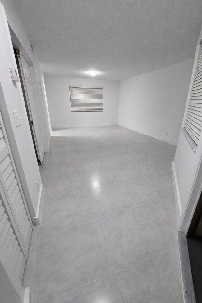 Building Photo - 8657 SW 5th St