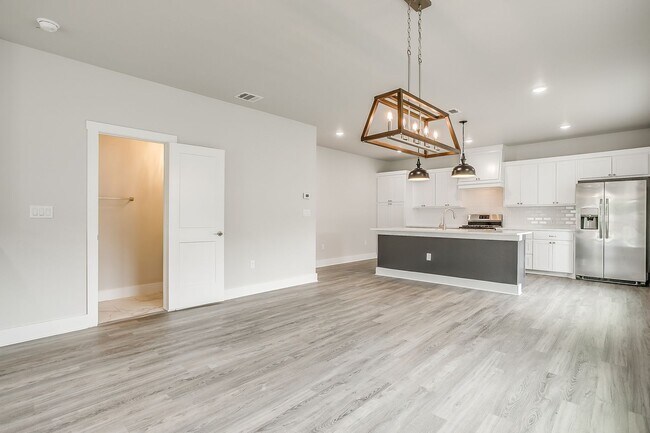 Building Photo - 3129 Forest Park Blvd