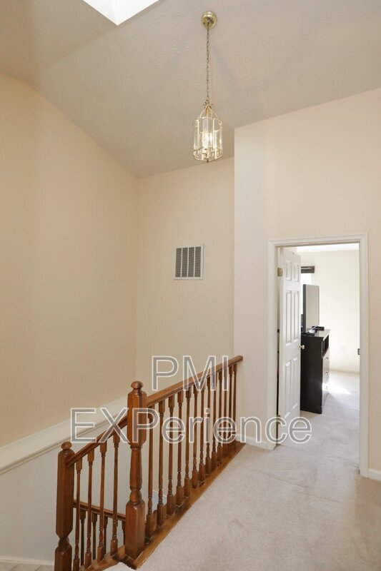 Building Photo - 12740 Wedgedale Ct