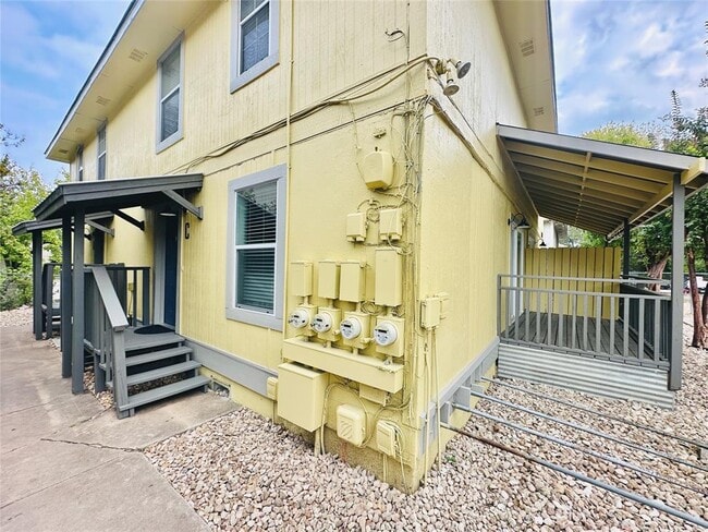 Building Photo - 1314 Southport Dr