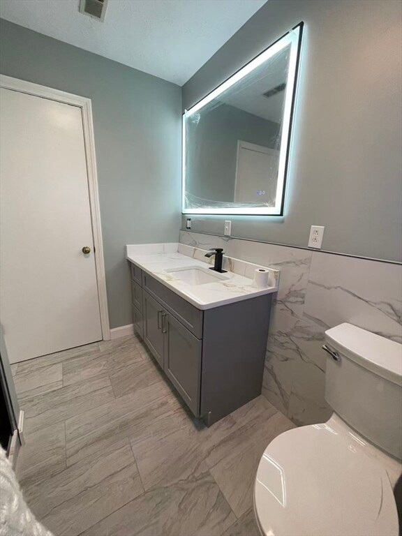 Building Photo - 129 Beale St