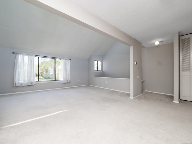 Building Photo - 1 Raspberry Ln