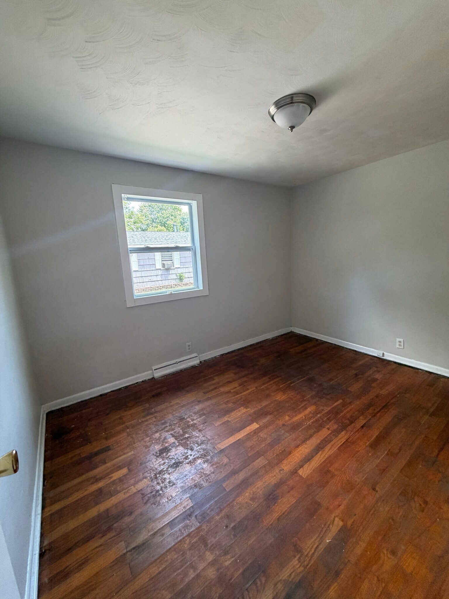 Building Photo - 2118 Ferrol St