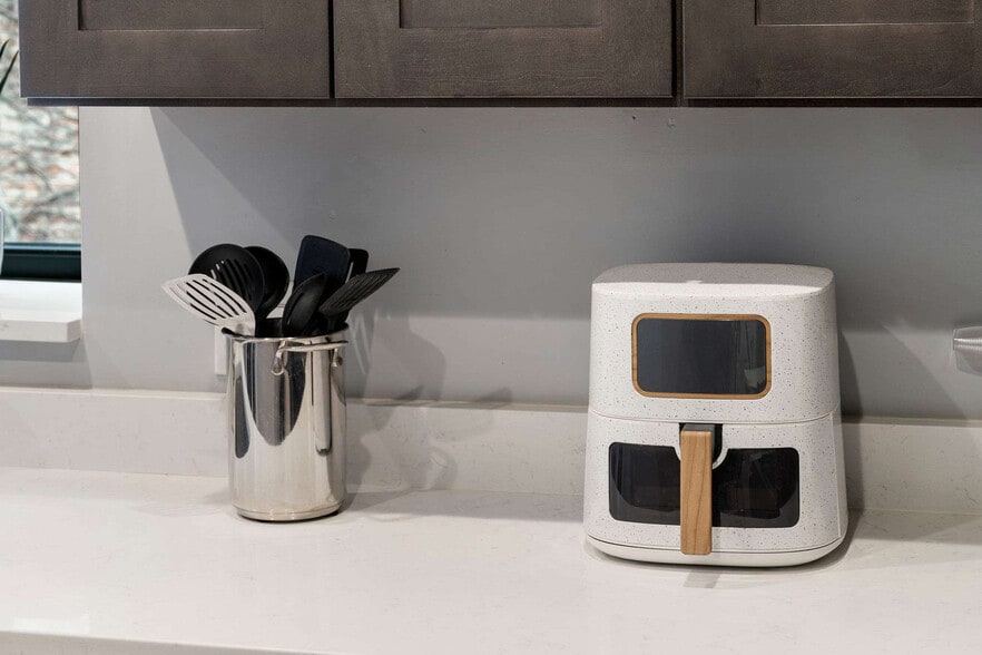 Building Photo - 109 S Paulina St