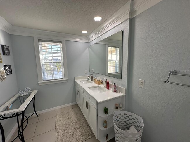 Building Photo - 4803 Apple Blossom Ln