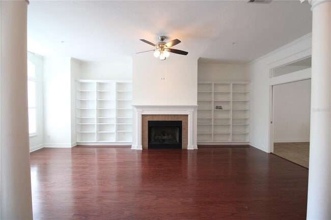 Building Photo - 132 NE 4 St