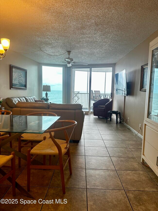 Building Photo - 1175 Jimmy Buffett Mem Hwy