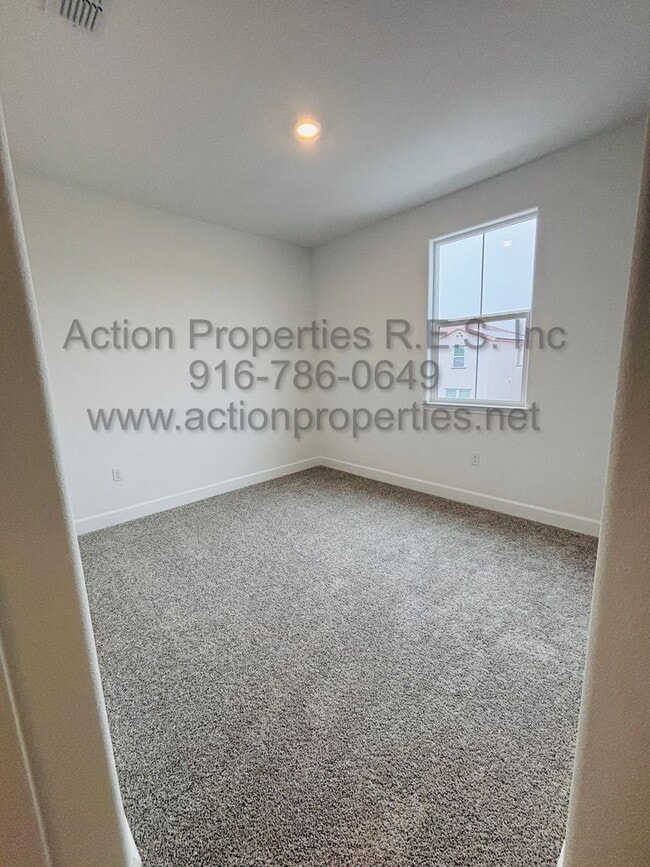 Building Photo - Action Properties RES inc. Offering Brand New Breckenridge @ Sierra West Solar 5 Bedroom 2793aq f...