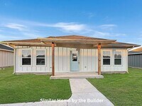 Building Photo - Charming 2-Bed Home in Chickasha -  Move-In Ready
