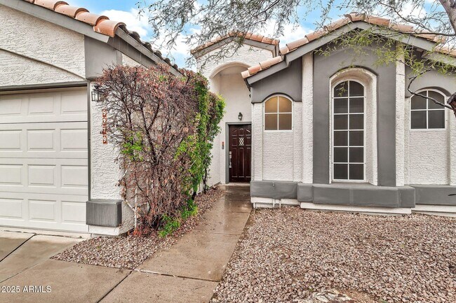 Building Photo - 9379 E Windrose Dr
