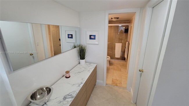 Building Photo - 401 Ocean Dr