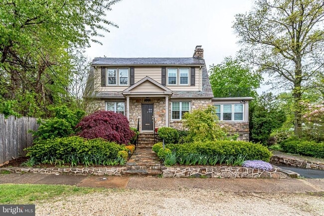 Building Photo - 3045 Olin Dr